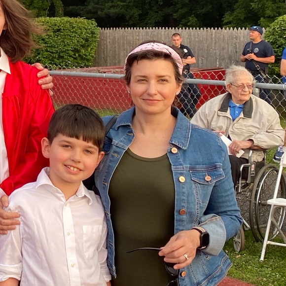 Meet your Posher, Julia - Picture 2 of 3